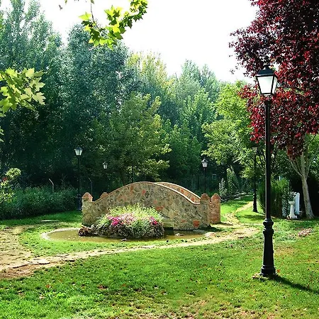 Hotel Huerta De Palomas 4*